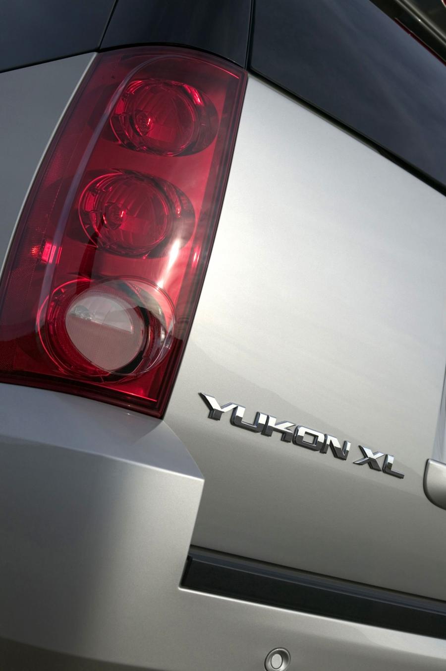  GMC Yukon XL 2007 года  (фото 6 из 7)